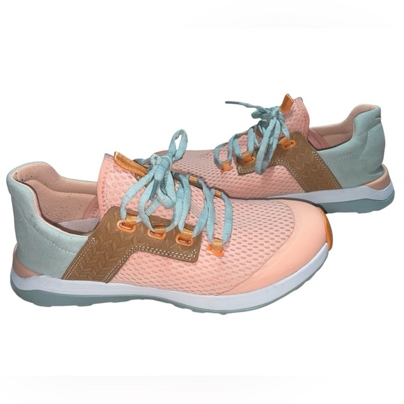 OluKai Shoes - OluKai Wailuku Sneaker (Women)